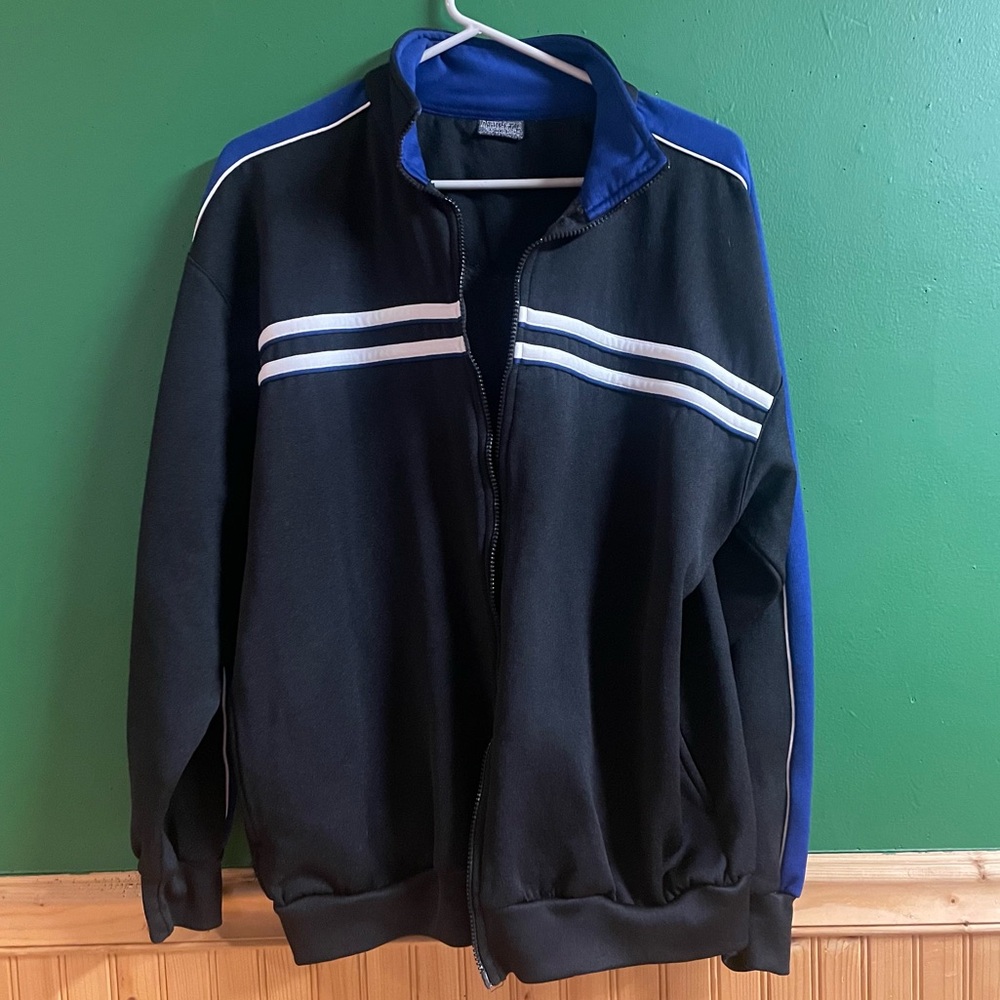 Athletic Works Men’s L/XL Black/Blue Zip-Up Jacket